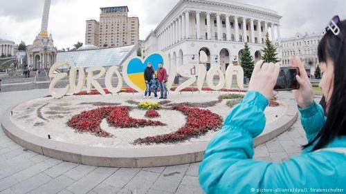 "Евровидение" в Киеве: справедливо ли наказывать Украину