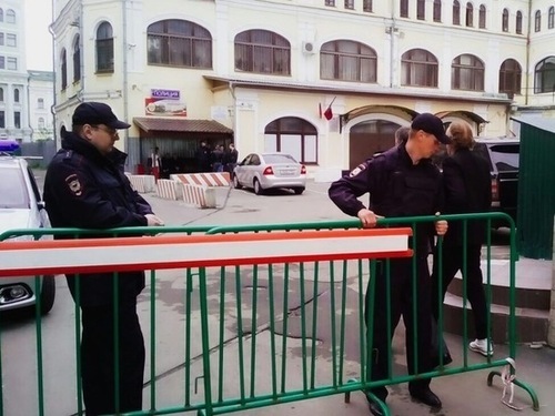 В Москве чеченцы штурмуют полицейский отдел