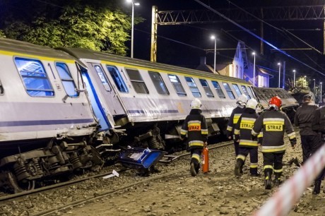 В Польше товарный поезд столкнулся с пассажирским