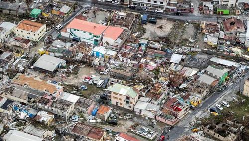 Ураган «Ирма» разрушил почти все строения на острове Сен-Мартен
