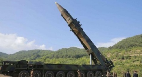 РФ решила пугать НАТО новейшими “надувными ракетами”