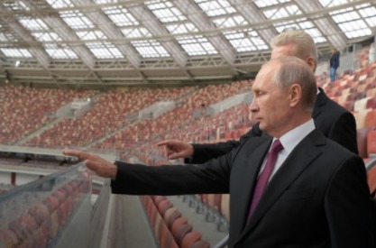 Справедливый царь. В Кремле строят хитроумные планы, как Путину выиграть на выборах