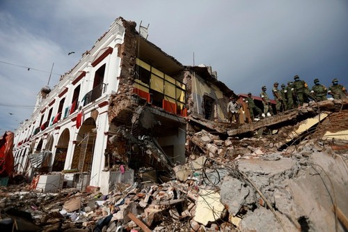 Число погибших после землетрясения в Мексике выросло до 119 человек