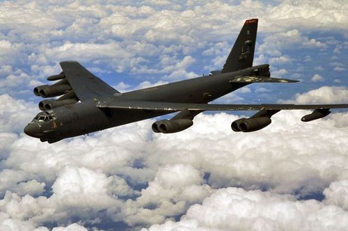 ВВС США переводят ядерные бомбардировщики B-52 на круглосуточную боеготовность из-за угрозы РФ и КНДР