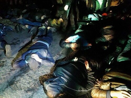 Полицейские задержали титушек, пытавшихся силой завладеть активами агрофирм