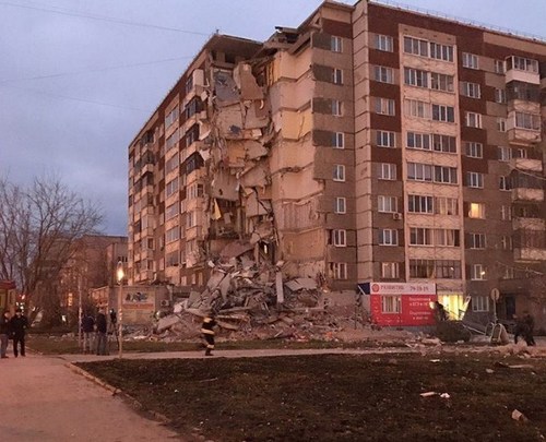 В Ижевске рухнул жилой дом. Есть жертвы
