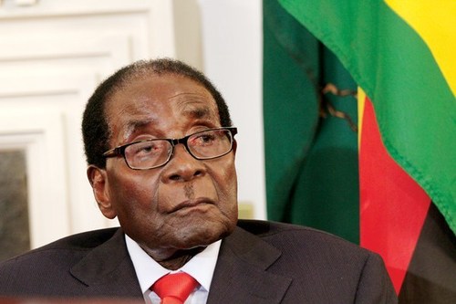 В Зимбабве арестован президент Мугабе
