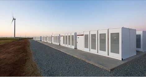 Илон Маск построил самое большое хранилище энергии в Австралии за 100 дней