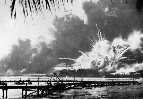 7 декабря 1941 года был атакован Перл-Харбор