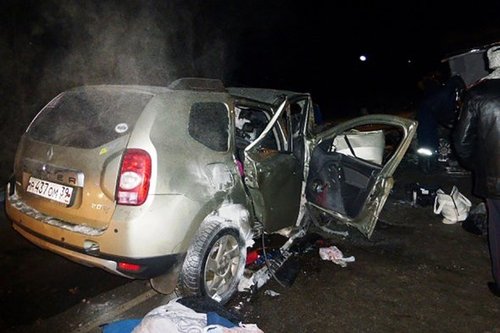 Столкновение двух автомобилей произошло на автодороге "Ханты-Мансийск - Нягань"