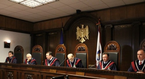 В Молдове готовят поправки, чтобы привлечь Додона к ответственности