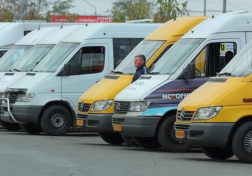В Киеве обнаружили нелегальных перевозчиков на Крым