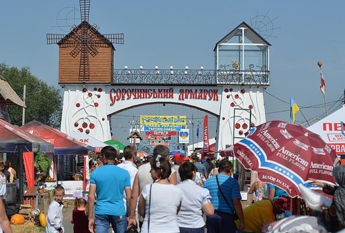 Достопримечательности Украины: Сорочинская ярмарка - с. Большие Сорочинцы