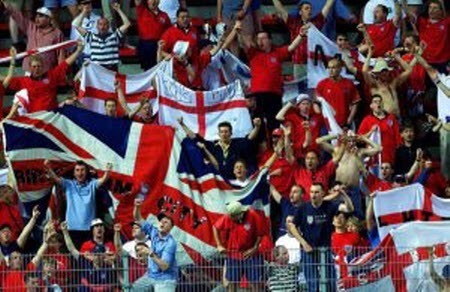 Британские футбольные фанаты обещают устроить «третью мировую войну» на ЧМ-2018