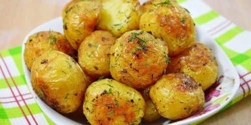 6 рецептов блюд из молодой картошки: 