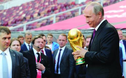 Путин ищет выгоды, но не на футбольном поле