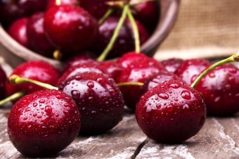 Диетологи назвали самые опасные фрукты для худеющих
