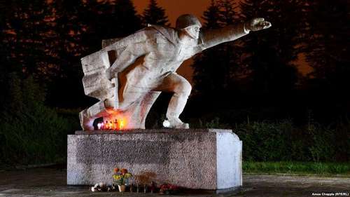  Наследие "восточной угрозы". В Польше сносят 75 советских военных памятников