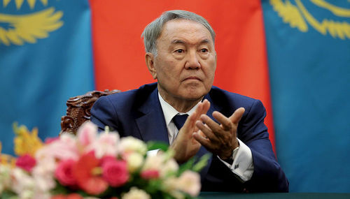 Назарбаев избран пожизненным правителем Казахстана
