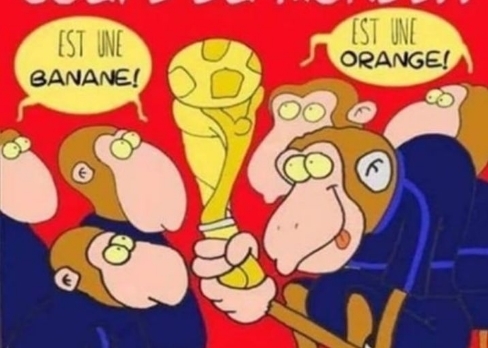 Charlie Hebdo высмеяли сборную Франции