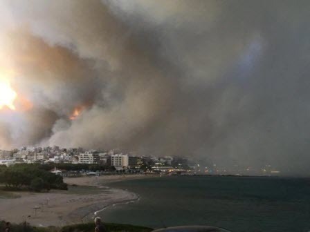 Пожары в Афинах: количество жертв растет
