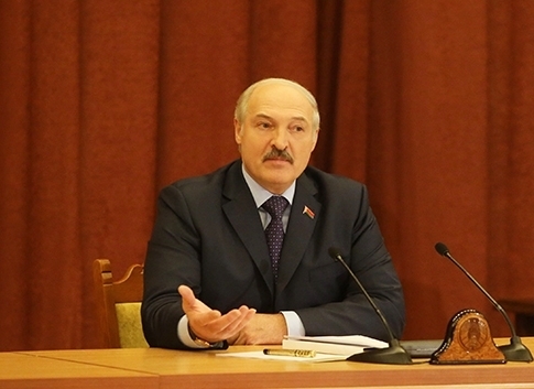 Лукашенко ввел особый режим и обязал всех "напрячься"