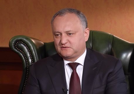 Президент Молдовы временно отстранен от занимаемой должности