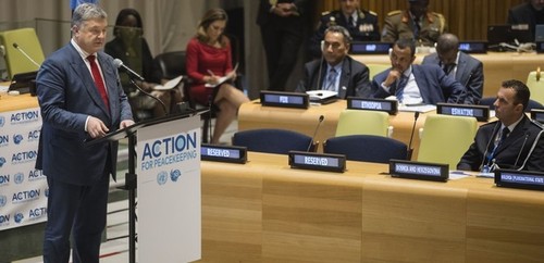 Президент Украины призвал ООН ввести миротворческую миссию в Донбасс