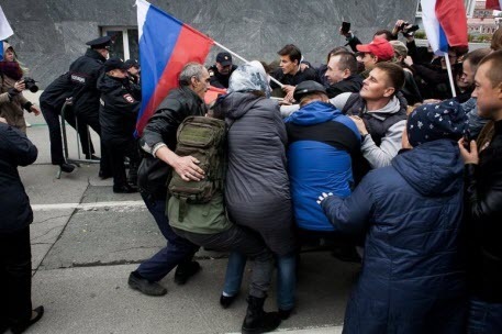 В России на акциях протеста задержано 60 человек