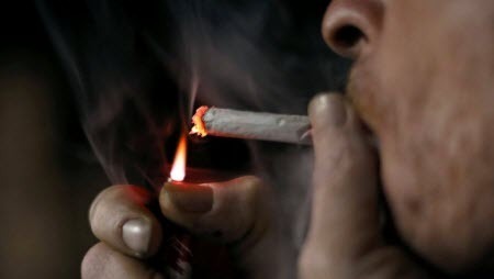 Французы объявили ноябрь «месяцем без табака»