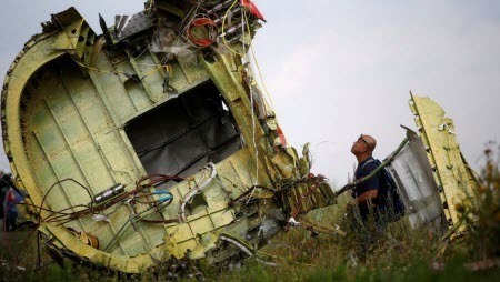 Родственники жертв крушения MH17 подали иск против России в ЕСПЧ