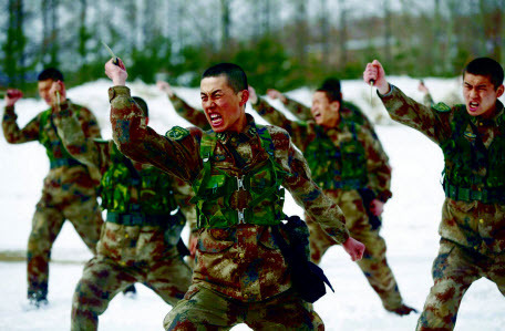 Армия Китая: Грозная сила или фарс
