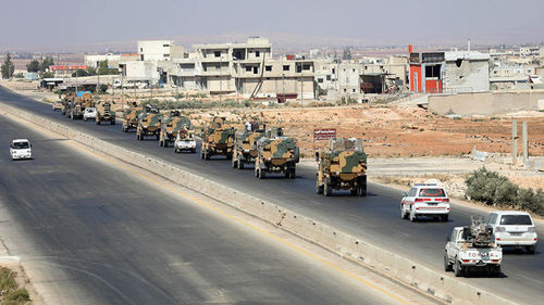 Турция увеличила группировку своих войск у границы с Сирией