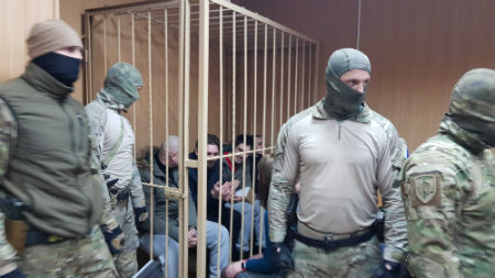 Суды о продлении арестов украинским пленным морякам проводятся в закрытом режиме
