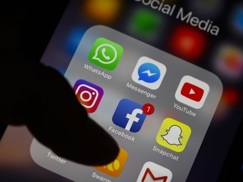 Facebook начал работу над совместимостью Messenger, WhatsApp и "Инстаграма"