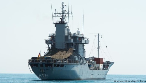 Немецкая плавучая военная база Werra войдет в Черное море