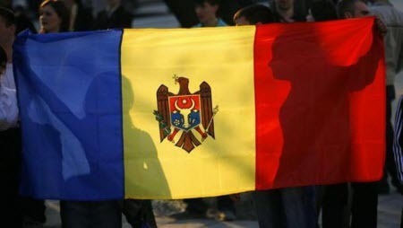 Предвыборные споры в Молдове: сплети, тролли и необычный каминг-аут, Украине приготовиться