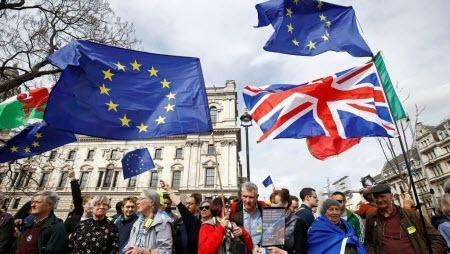 В Лондоне сотни тысяч противников Брекзита потребовали проведения второго референдума