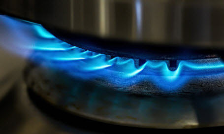 Цены на газ в Европе упали на 50%