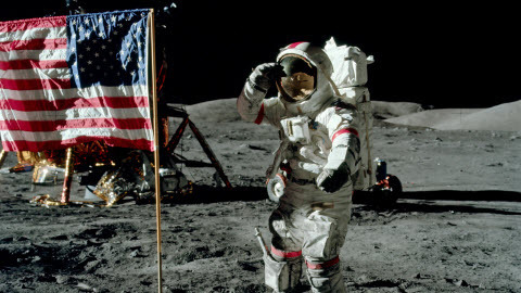 Новая космическая гонка к Луне: США ускоряются, а Россия