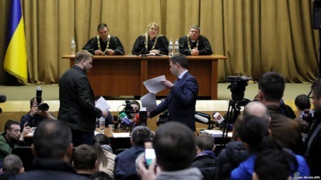 Суд відхилив позов про зняття Зеленського з президентських виборів