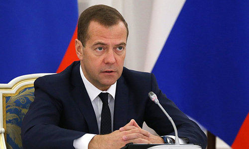 Сельских  жителей России Медведев поручил обложить налогами на "доход в натуральной форме"