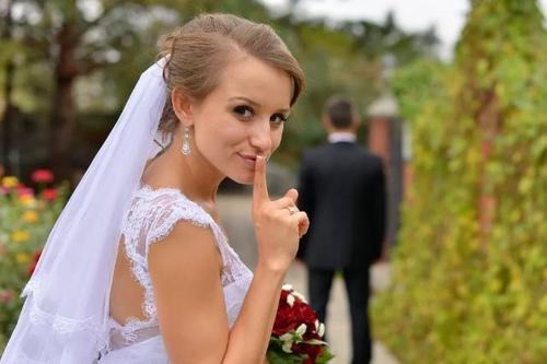 Приметы и суеверия на свадьбу: в каком платье нельзя выходить замуж