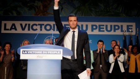 Во Франции крайне правые лидируют на выборах в Европарламент