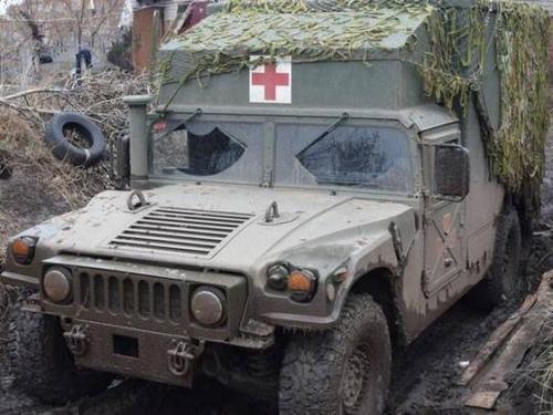 В Донецкой области обстреляли авто медиков