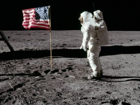 "Аполлон-11": почему конспирологи все еще сомневаются