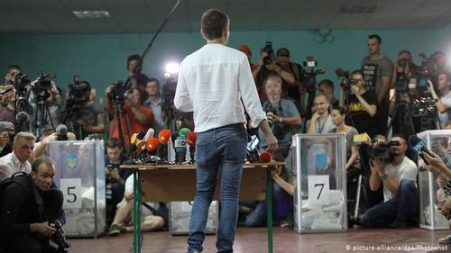 "Хто готовий іти у коаліцію: перші заяви партій-переможців" - Олександр Голубов