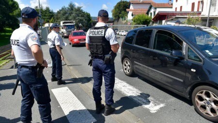 Во Франции перед саммитом G7 произошли столкновения протестующих с полицией