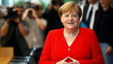 Меркель заявила о планах провести саммит «нормандской четверки»