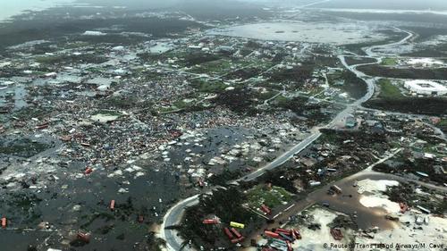 Жертвы и разрушения урагана "Дориан"